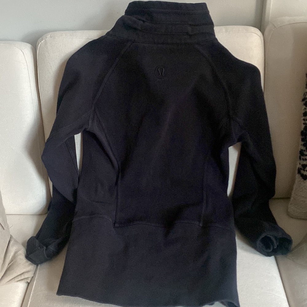 Lululemon jacket - Picture 2 of 5